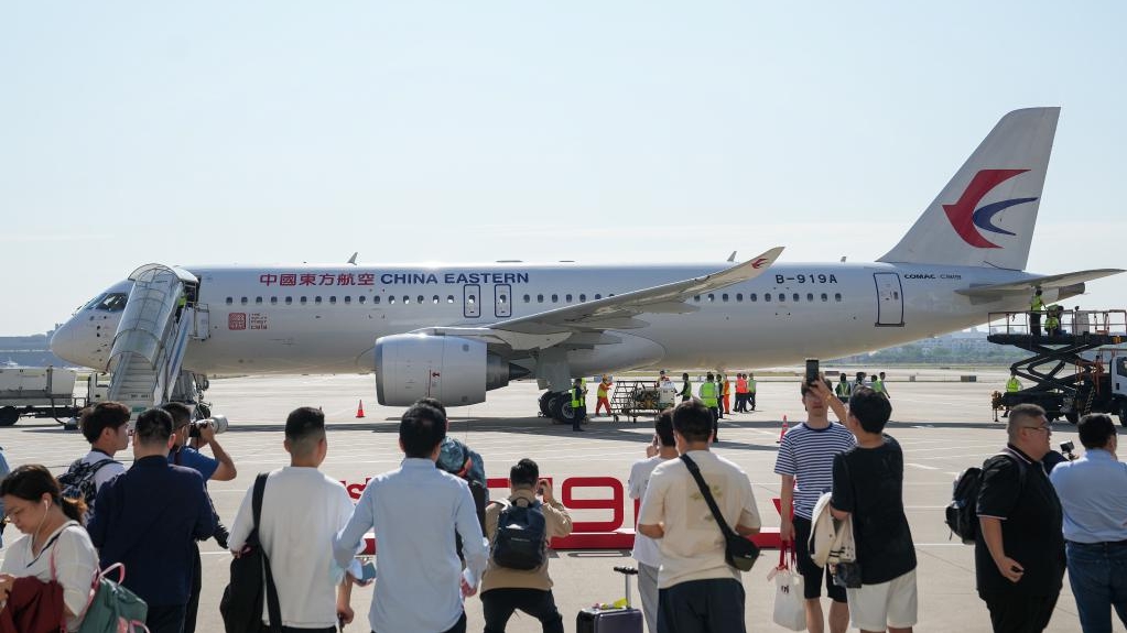 Chinas C919-Jetliner geht in kommerziellen Betrieb