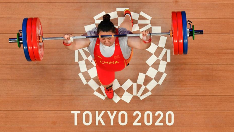 Li Wenwen aus China holt Gold im Wettkampf des Gewichthebens der Frauen in der Klasse über 87 Kilogramm