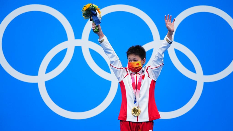 Olympia in Tokio: Quan Hongchan gewinnt Gold im Springen vom 10-Meter-Brett