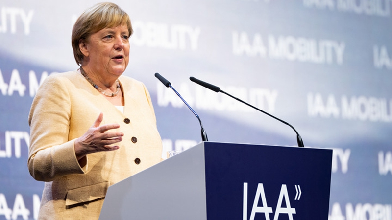 Merkel eröffnet IAA Mobility in München