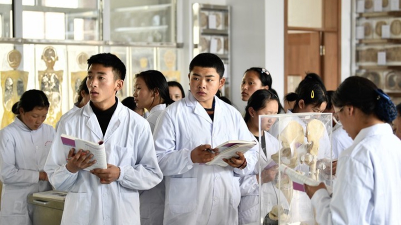 China verstärkt Vorschriften für Berufsschulen der mittleren Bildungsebene