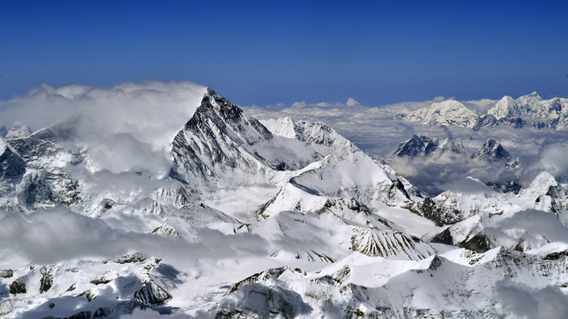 Chinesische Wissenschaftler schließen Saatgutsammlung auf Mount Everest ab