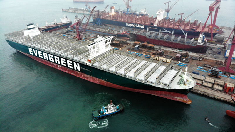 Ever Given erreicht chinesischen Hafen zur Reparatur nach Havarie im Suezkanal