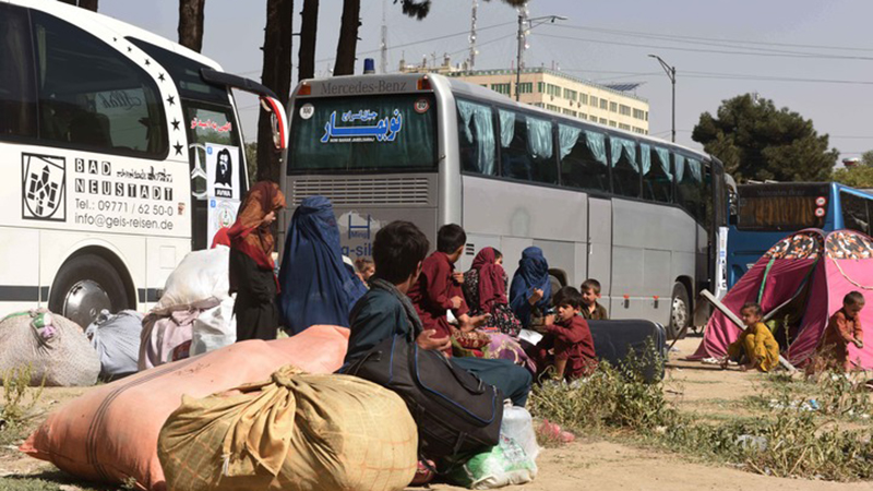 Fotoreportage: Vertriebene Afghanen warten in Kabul auf Rückkehr in Heimatorte