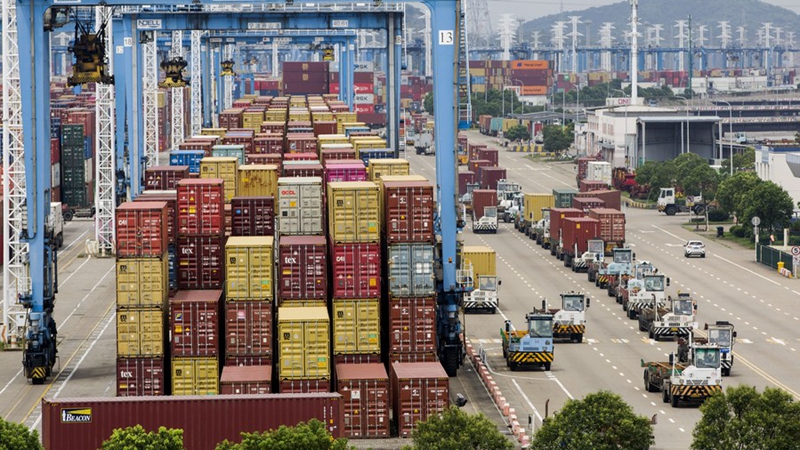 Jährlicher Containerumschlag in ostchinesischem Hafen übersteigt 30 Millionen TEU