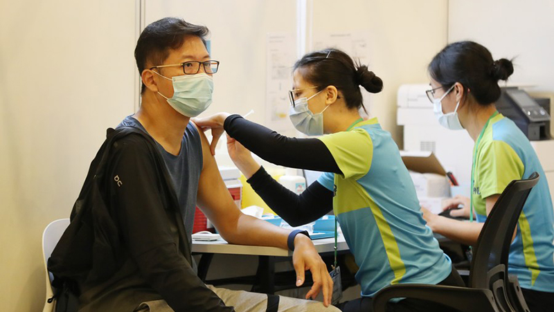 Mehr Hongkonger entscheiden sich für COVID-19-Impfstoff von Sinovac