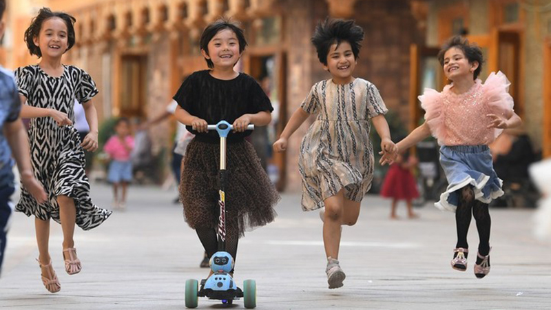 Xinjiang veröffentlicht Förderpläne für Frauen und Kinder