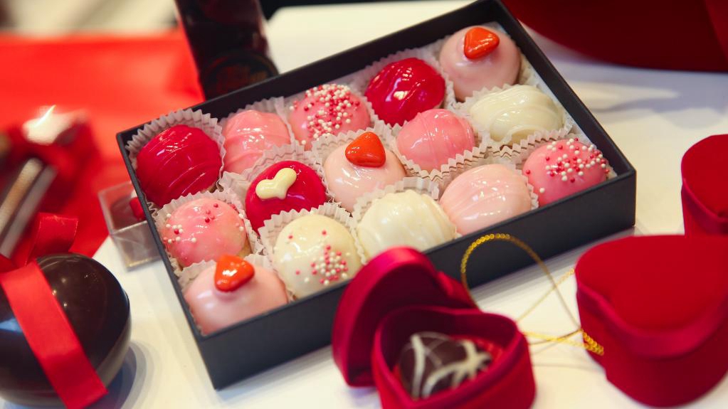 Belgische Schokoladenhersteller bringen neue Produkte zum Valentinstag auf Markt