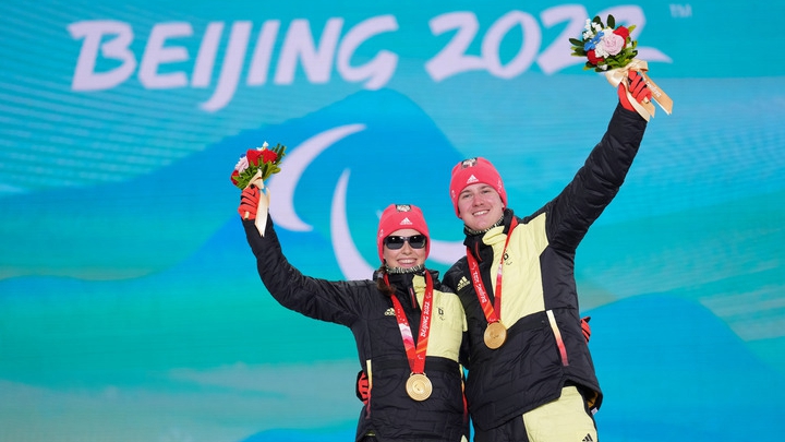 (Beijing 2022) Fotoreportage: Linn Kazmaier holt Gold im Langlauf