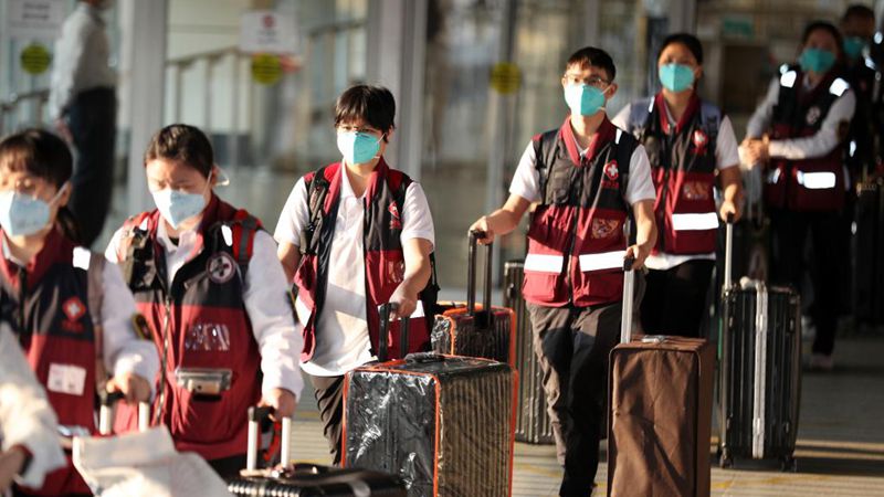 Neues medizinisches Team vom Festland trifft in Hongkong zum Kampf gegen Epidemie ein