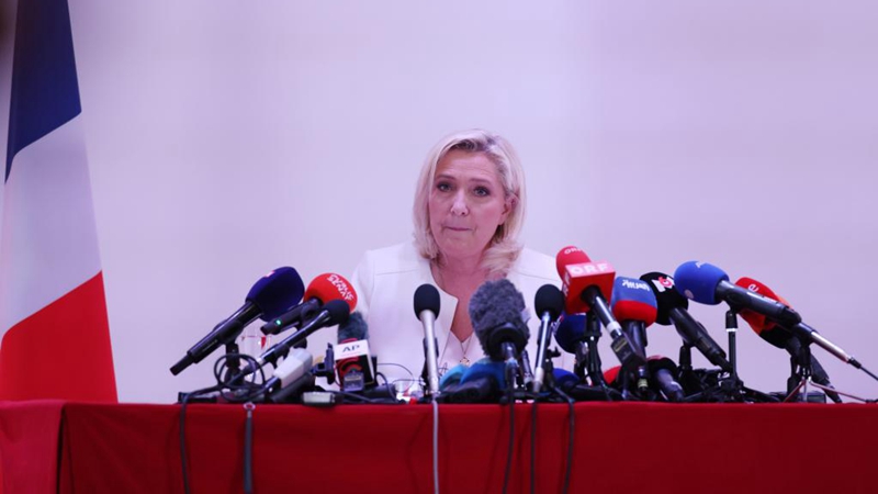 Präsidentschaftswahl in Frankreich: Macron und Le Pen als Sieger der ersten Runde bestätigt